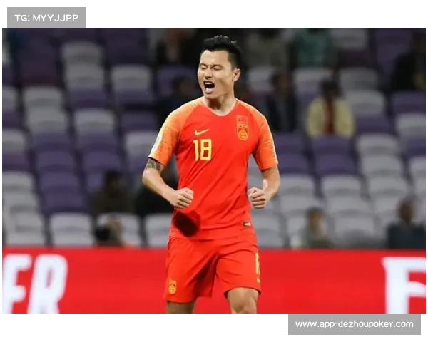 “中国U23球员抛起主帅安东尼奥，胜利泪水洒现场”